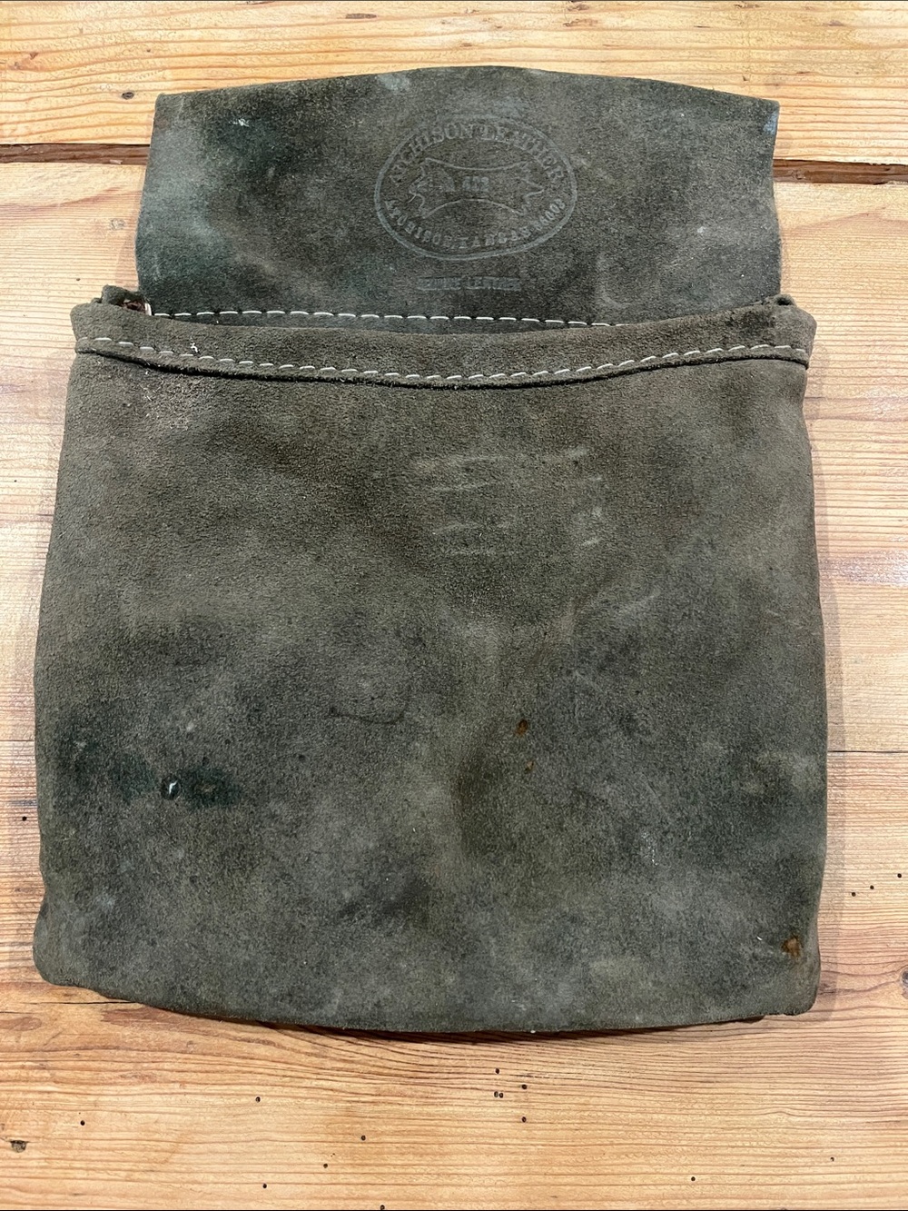 Vintage ATCHINSON LEATHER Kansas A422 Nail Grabber Leather Moccasin Tool Bag